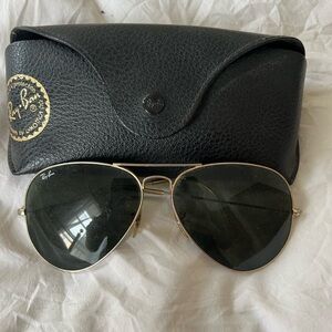 RayBan Large Metal Aviator Sunglasses